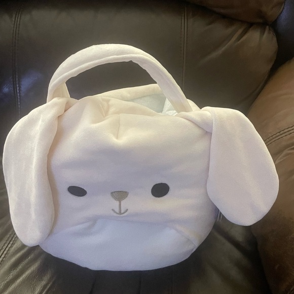 Squishmallows Valentina Easter Basket NWT - Picture 1 of 3